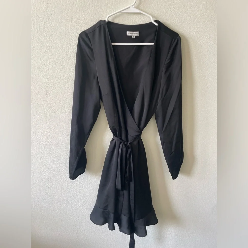 Gianni Bini black Avery long sleeve point collar neck mini wrap dress - Picture 3 of 5
